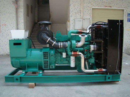三台1100kw康明斯柴油发电机组图片 三台1100kw康明斯柴油发电机组图片